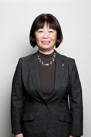 井上 香織